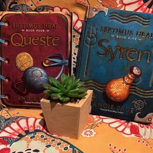 Septimus Heap-Queste and Syren